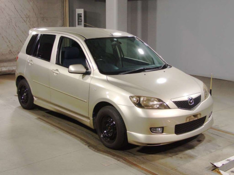 2003 Mazda Demio DY3W[2]