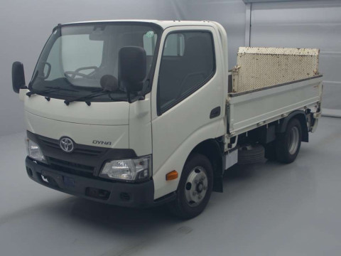 2019 Toyota Dyna Truck XZU605[0]