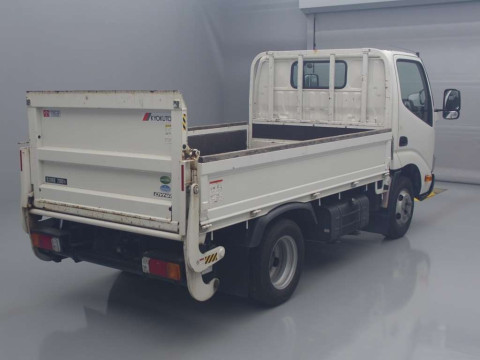 2019 Toyota Dyna Truck XZU605[1]