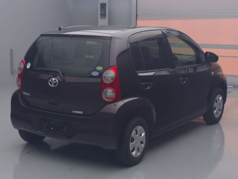 2012 Toyota Passo KGC30[1]