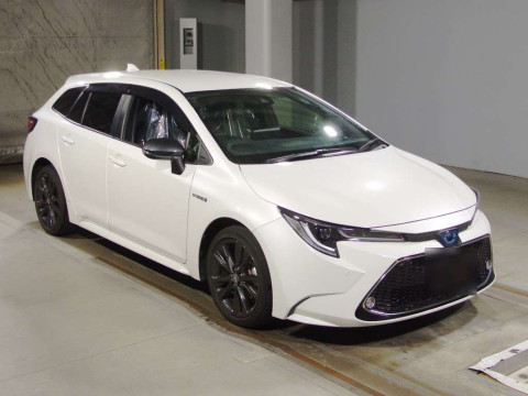 2019 Toyota Corolla Touring Wagon ZWE211W[2]