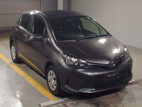 2014 Toyota Vitz KSP130[2]