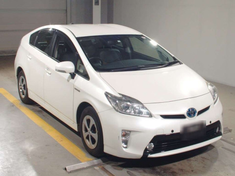 2012 Toyota Prius ZVW30[2]