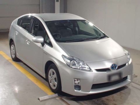 2011 Toyota Prius ZVW30[2]