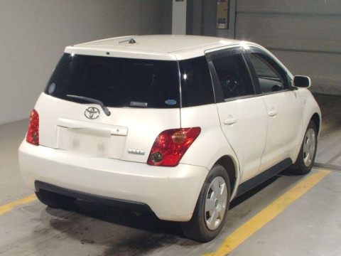 2003 Toyota IST NCP60[1]