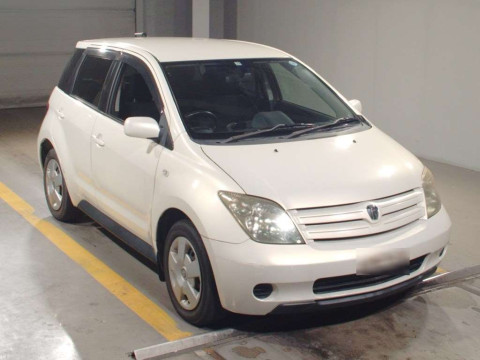 2003 Toyota IST NCP60[2]