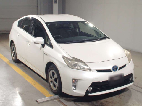 2012 Toyota Prius ZVW30[2]