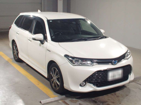 2016 Toyota Corolla Fielder NKE165G[2]