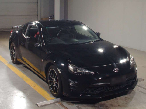 2016 Toyota 86 ZN6[2]