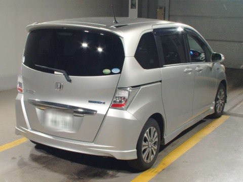 2013 Honda Freed hybrid GP3[1]