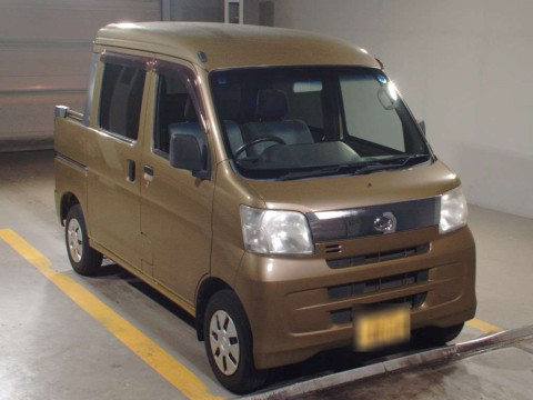 2016 Daihatsu Hijet Cargo S321W[2]