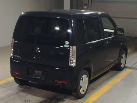 2010 Mitsubishi eK Wagon H82W[1]