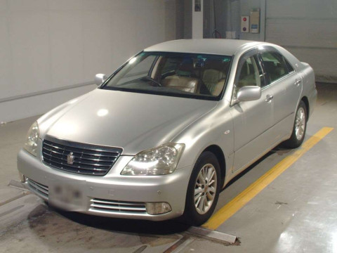 2004 Toyota Crown GRS182[0]