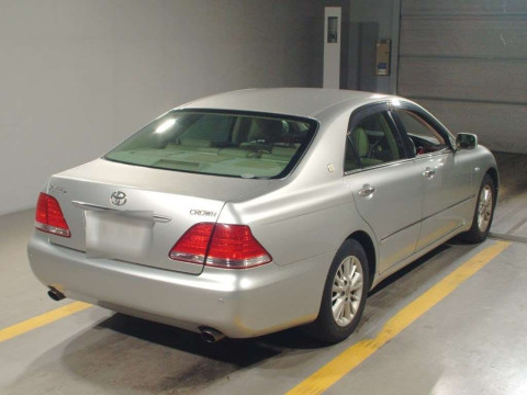 2004 Toyota Crown GRS182[1]