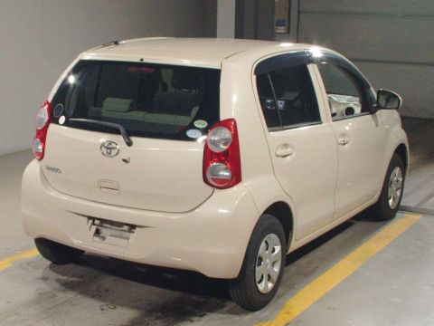 2012 Toyota Passo KGC30[1]