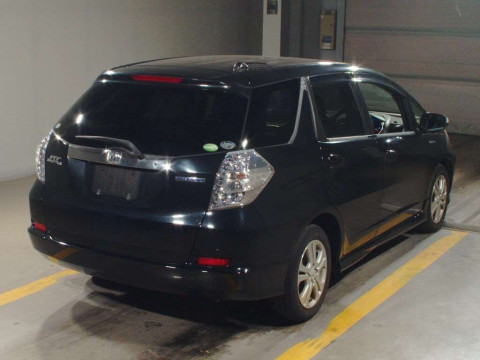 2012 Honda Fit Shuttle Hybrid GP2[1]