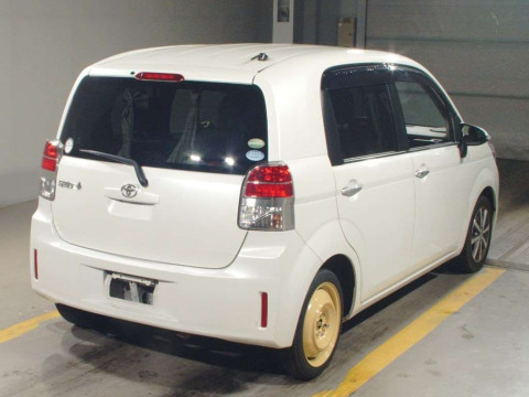 2013 Toyota Spade NCP141[1]