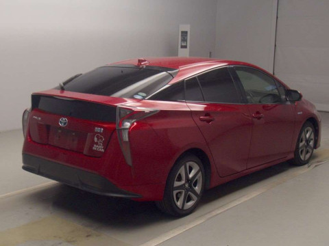 2016 Toyota Prius ZVW50[1]