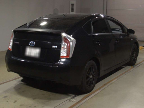 2014 Toyota Prius ZVW30[1]