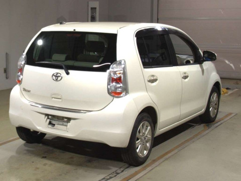 2011 Toyota Passo NGC30[1]