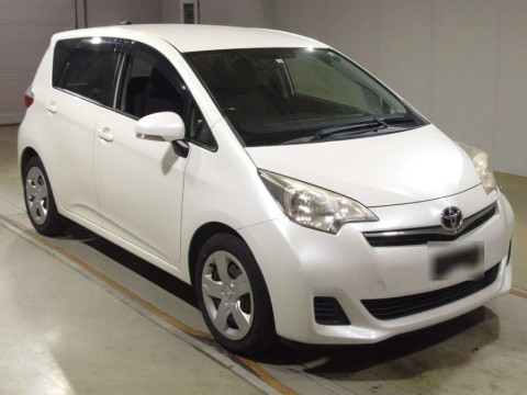 2014 Toyota Ractis NCP120[2]