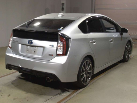 2014 Toyota Prius ZVW30[1]