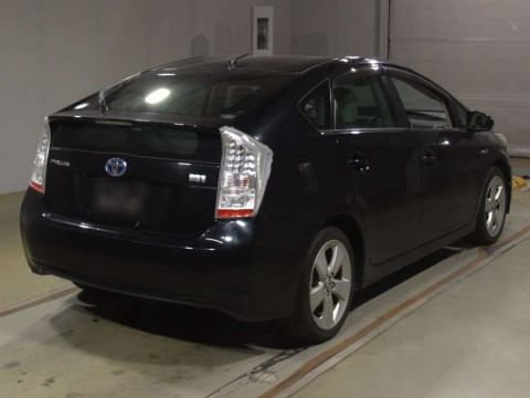 2010 Toyota Prius ZVW30[1]