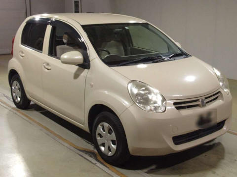 2011 Toyota Passo KGC30[2]