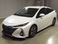 2017 Toyota Prius PHV