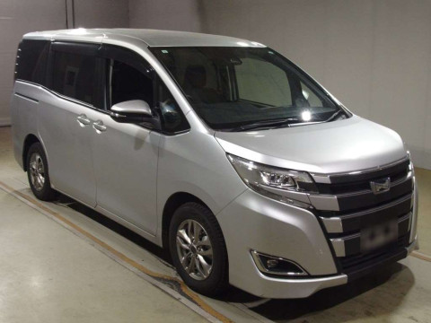 2021 Toyota Noah ZWR80G[2]