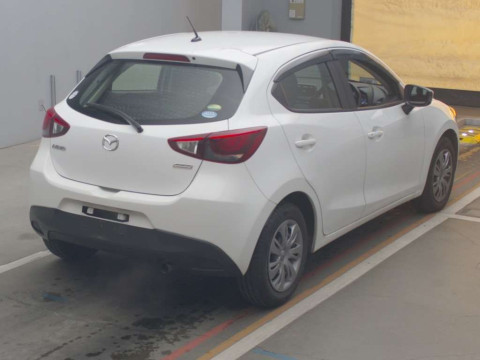 2015 Mazda Demio DJ3FS[1]