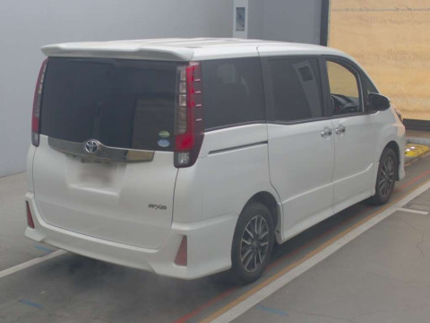 2017 Toyota Noah ZRR80W[1]