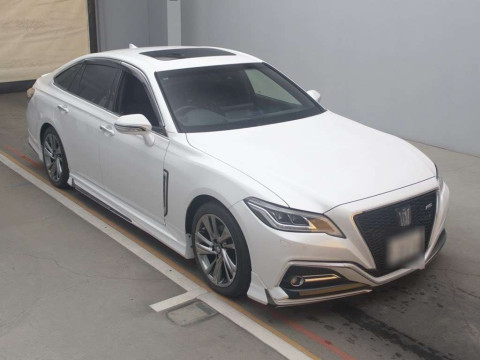 2021 Toyota Crown Hybrid AZSH20[2]