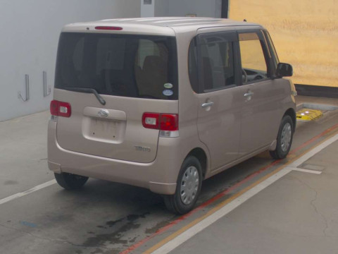 2010 Daihatsu Tanto L385S[1]