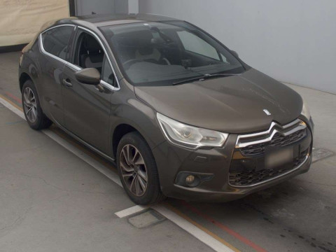 2013 Citroen DS4 B7C5F06S[2]