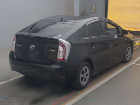 2014 Toyota Prius ZVW30[1]