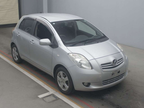 2006 Toyota Vitz SCP90[2]