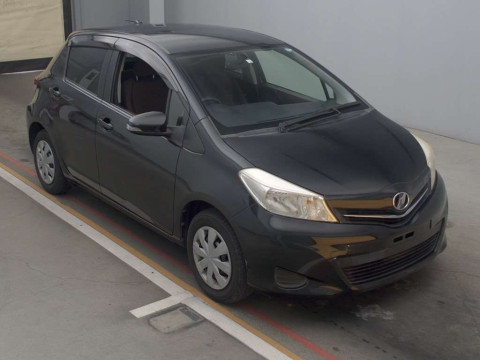 2012 Toyota Vitz KSP130[2]