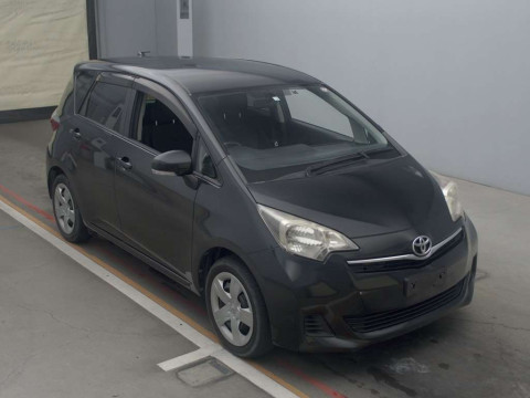 2012 Toyota Ractis NSP120[2]