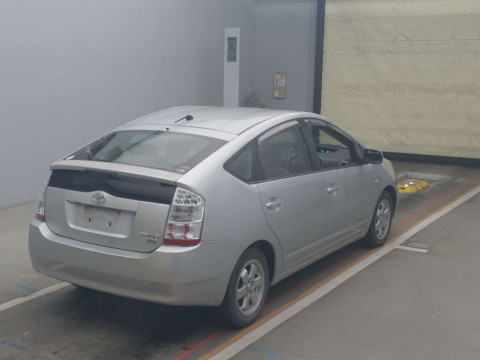 2010 Toyota Prius NHW20[1]