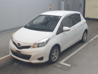 2011 Toyota Vitz