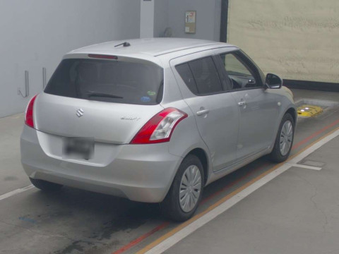 2015 Suzuki Swift ZC72S[1]