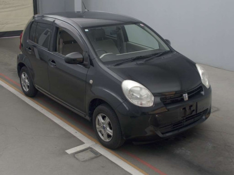 2010 Toyota Passo KGC30[2]