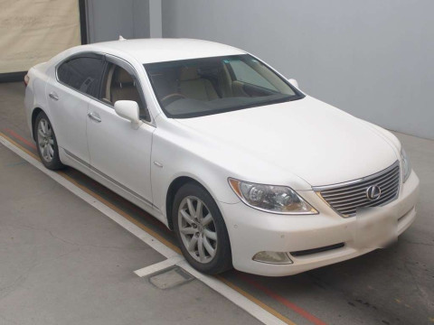 2006 Lexus LS USF40[2]