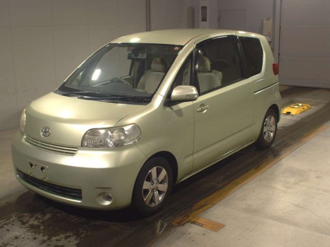 2010 Toyota Porte NNP11[0]