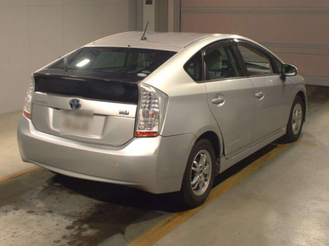 2010 Toyota Prius ZVW30[1]