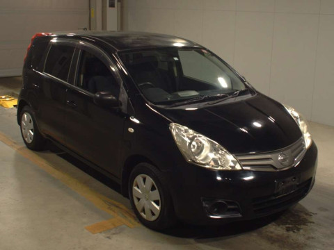 2010 Nissan Note E11[2]