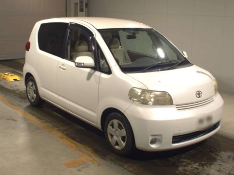 2009 Toyota Porte NNP11[2]