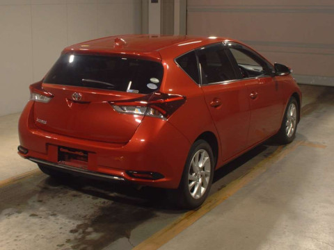 2017 Toyota Auris NZE181H[1]