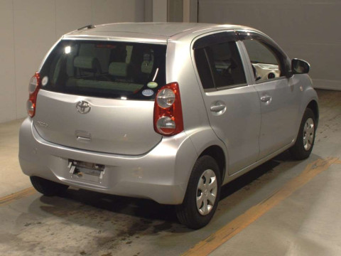 2013 Toyota Passo KGC30[1]